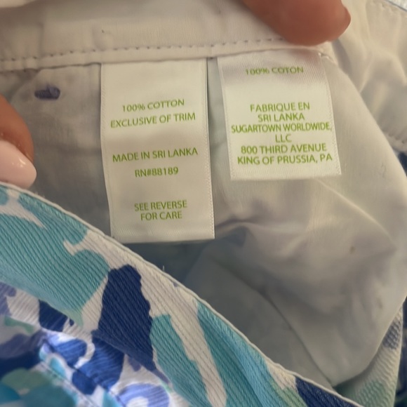 Lilly Pulitzer Buttercup Short. Size 8 - Picture 5 of 7